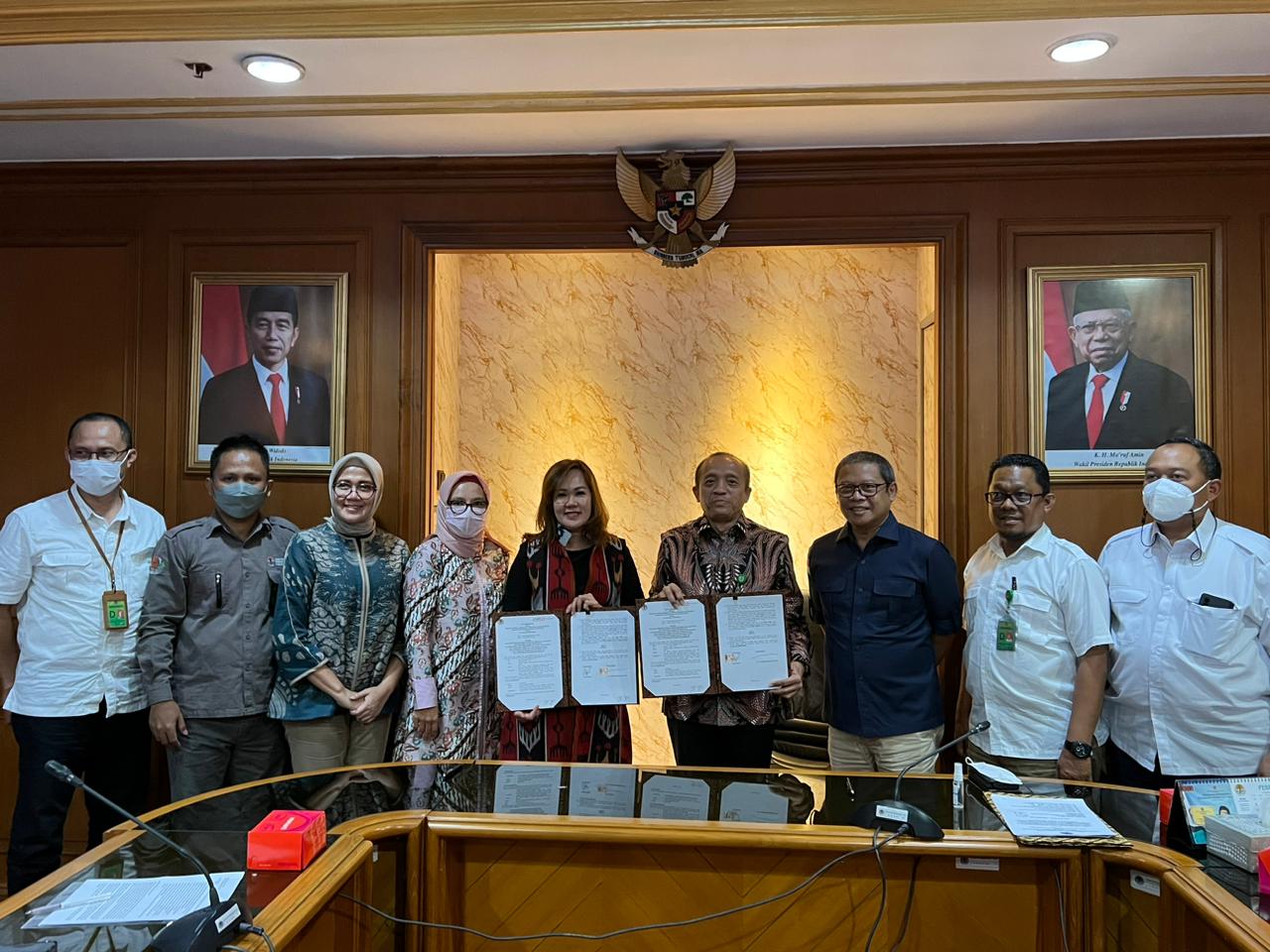 
		APP Sinar Mas Mendukung Program Kementerian Lingkungan Hidup Dan Kehutanan (KLHK) Dalam Perlindungan-Pengamanan Kawasan Konservasi serta Konservasi Keanekaragaman Hayati
		
	