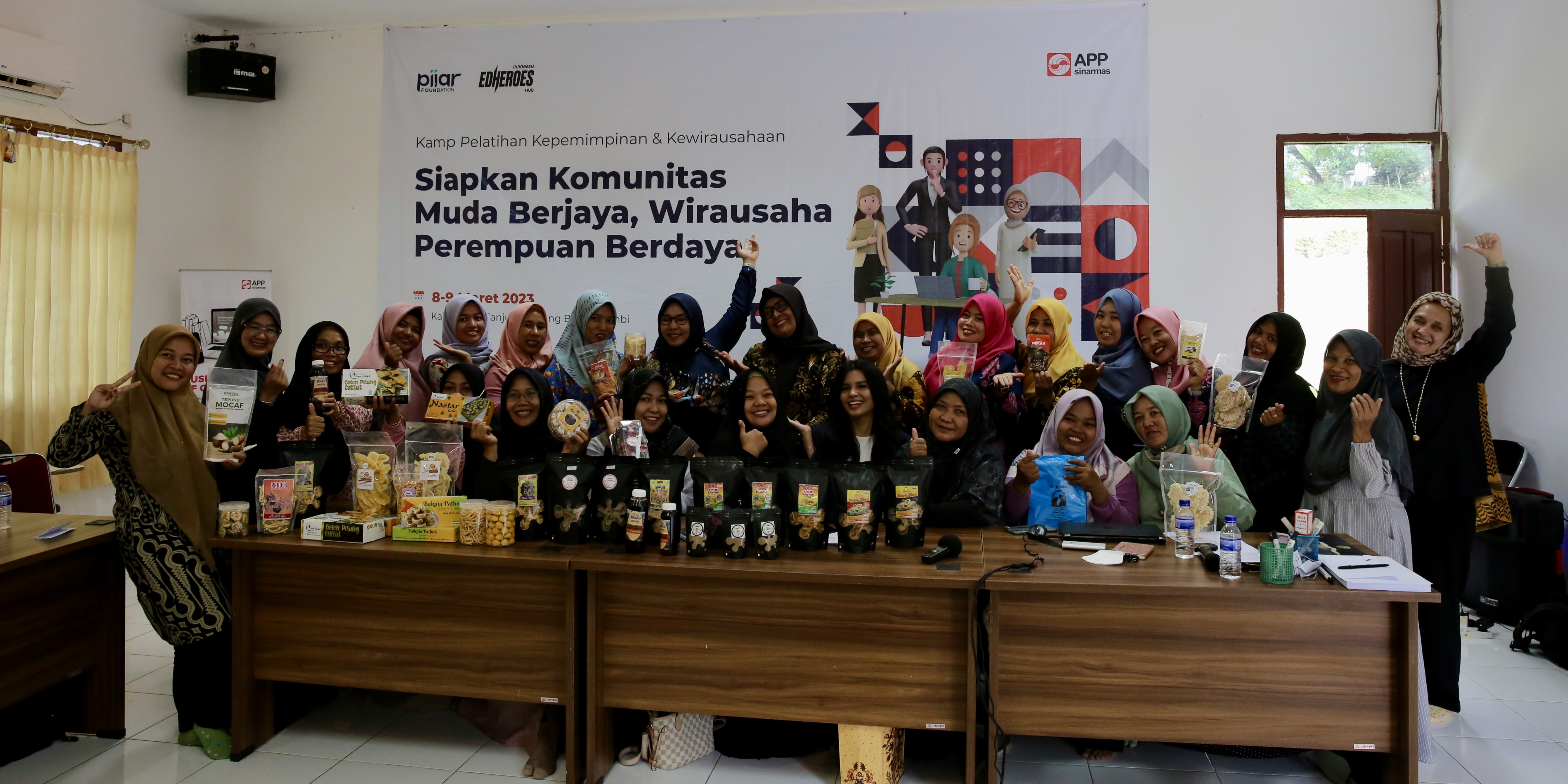 
		Peringati Hari Perempuan Internasional, APP Sinar Mas Gandeng Pijar Foundation - EdHeroes Berdayakan Perempuan dan Pemuda di Sektor UMKM dan Leadership
		
	