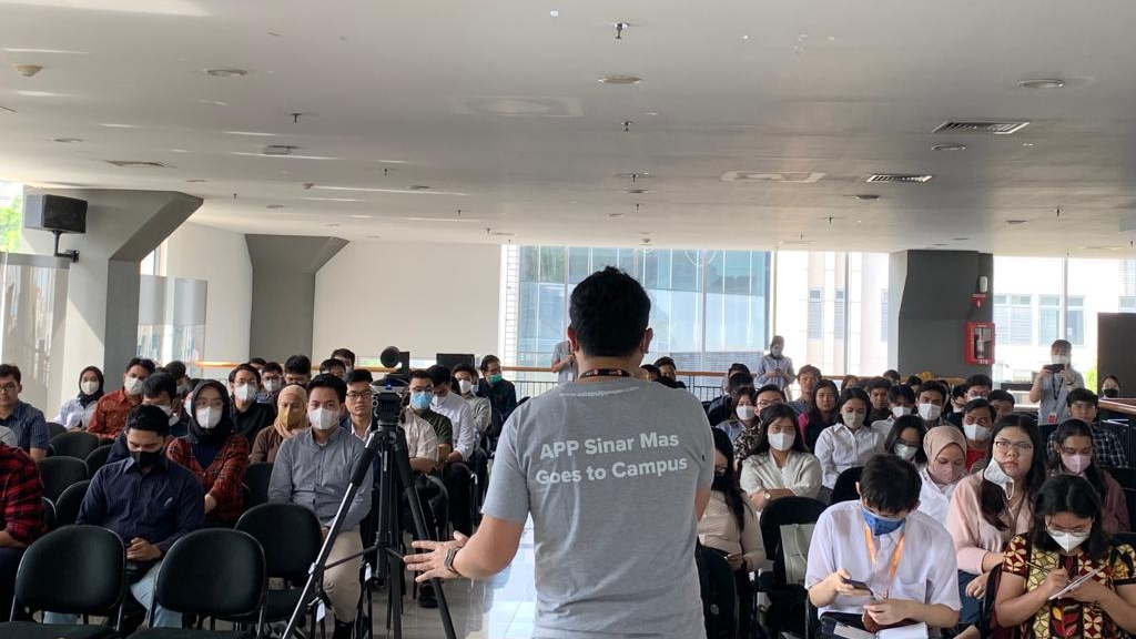 APP Sinar Mas Goes to Campus: Memanggil Para Pemimpin Masa Depan
