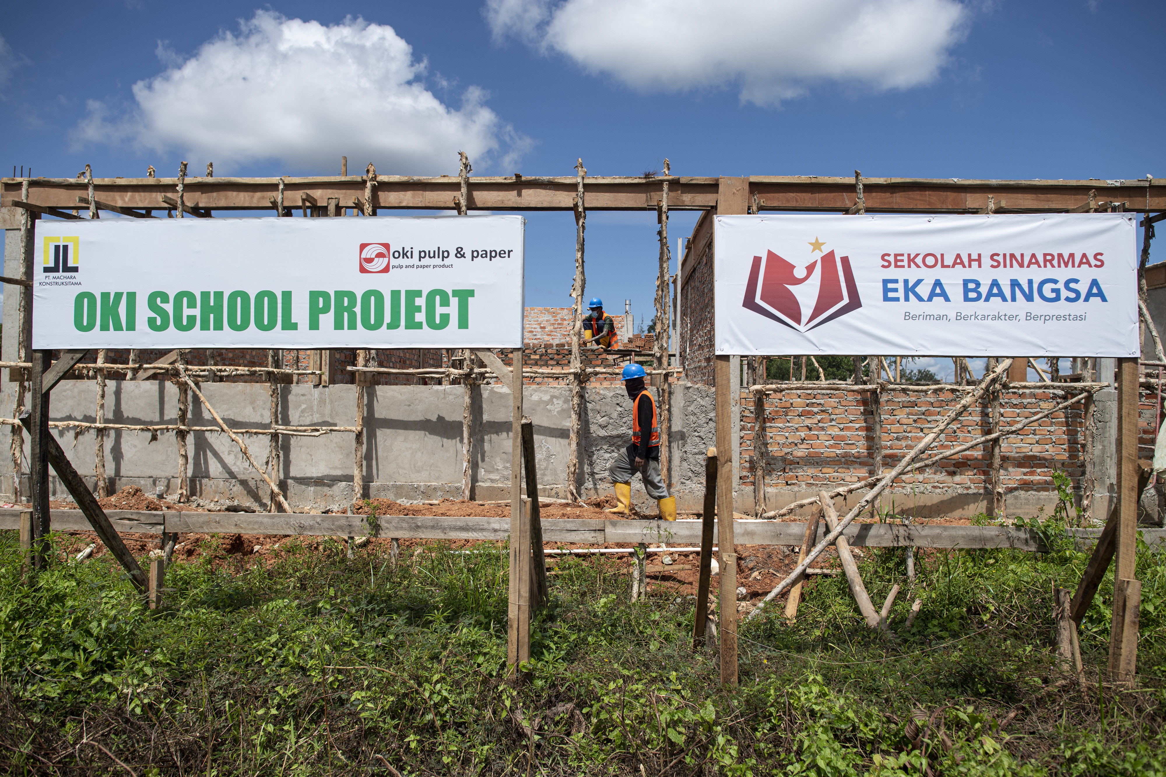 
		Sekolah Sinarmas Eka Bangsa: Komitmen untuk Hadirkan Fasilitas Pendidikan Bermutu di Desa Bukit Batu
		
	