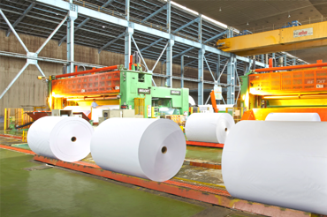 We are committed to achieving market-leading products with small environmental footprints that contribute to the circular economy.